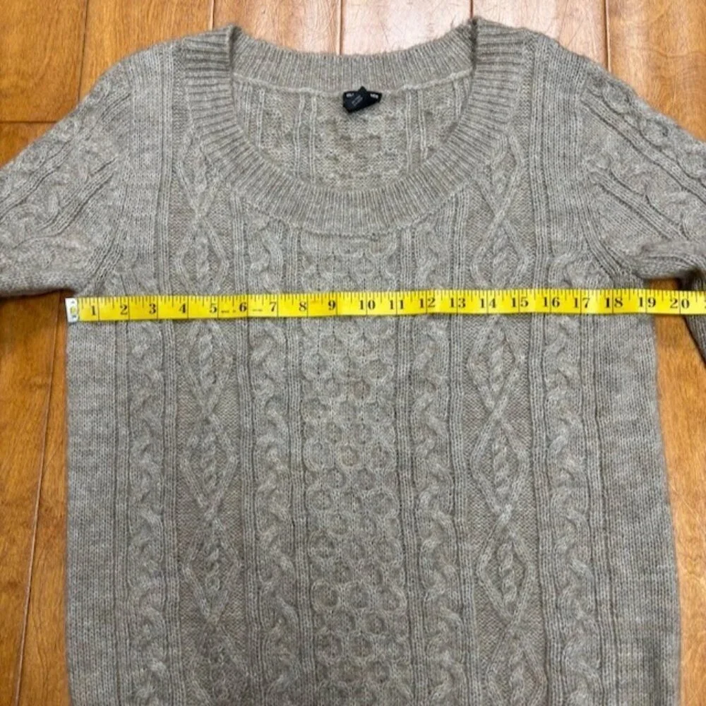 Club Monaco Womens Cable‎ Knit Sweater Size L Beige Quiet Luxury Mohair Blend